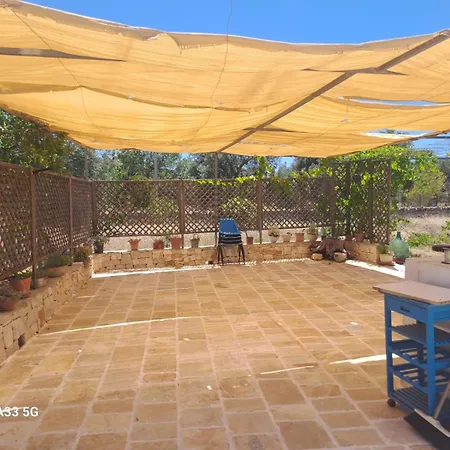 Trullo Serena E Primavera, Con Uso Di Piscina Holiday home *